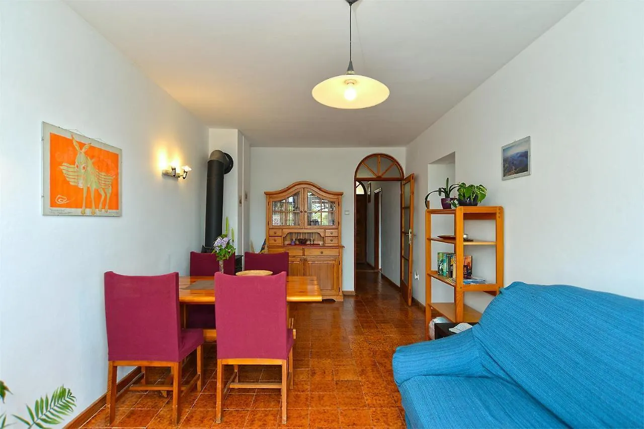 Apartments Liznjan 2155 Croatia